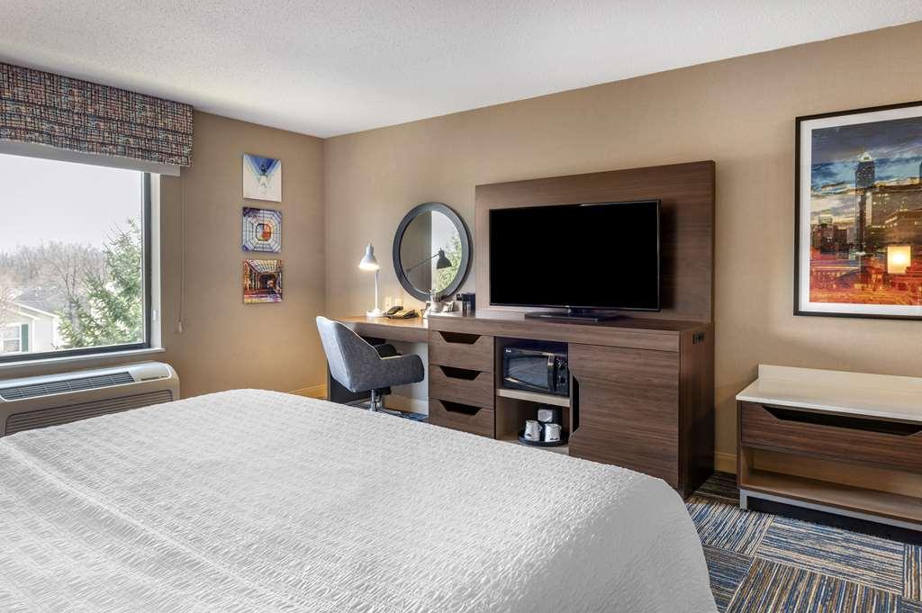 Hampton Inn Гринфилд Номер фото